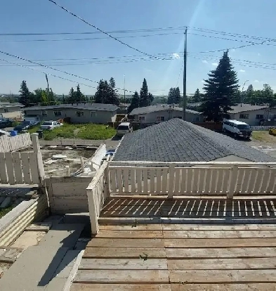 Master Room and Bsmt Room in Large House. 2 New Roommates Wanted Image# 1