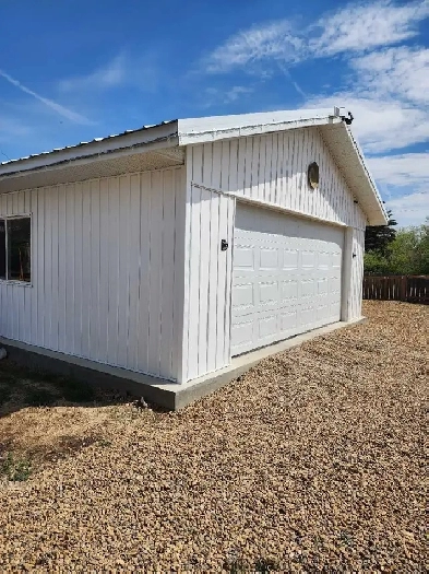 Home For Sale, Drumheller AB Image# 1