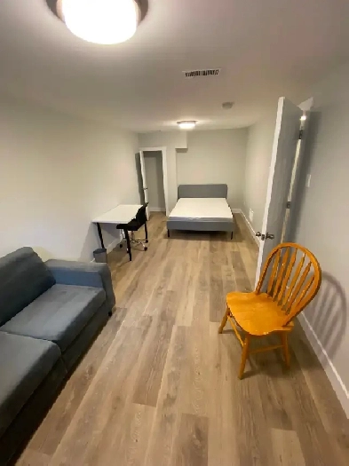 Bedroom for rent in student rental near Carleton U Image# 1