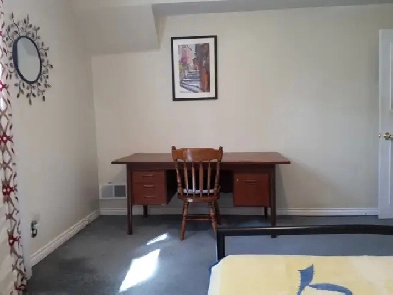 First Floor Furnished Spacious Room, Near Port Union Rd & 401 Image# 1