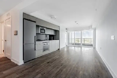 For Rent | Via Bloor 2 | 1 Den | 2 Bath | Corner Suite | $2,595 Image# 1