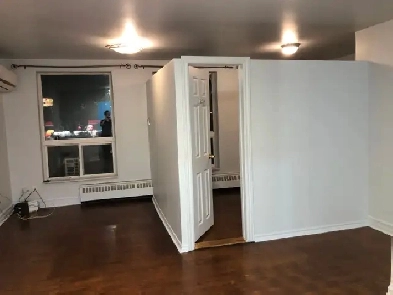 3 Bedroom Condo for Rent – Bathurst & Steeles – Available Now Image# 1