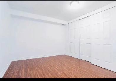 Townhouse for rent private room Image# 1