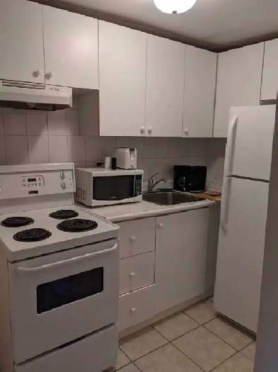 FULLY FURNISHED ONE BEDROOM UNIT Image# 1
