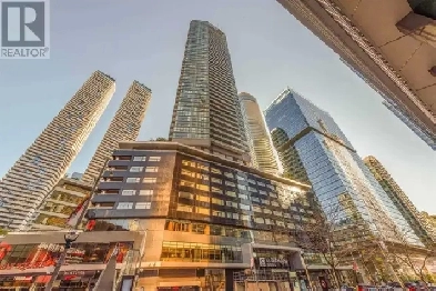 2 BDRM Den-65 Bremner Blvd. Toronto ON, M5J 0A7 Image# 1