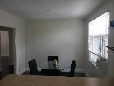 Large 2 Bedroom Apartment near Beechwood Area Image# 1