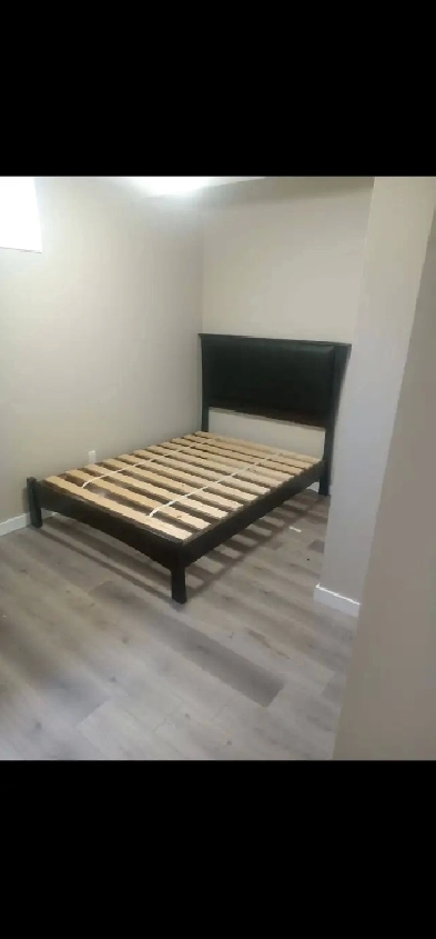 Full furnished bedroom for rent in Ellerslie basement Image# 1