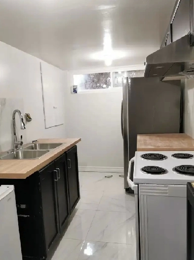 2-Bedroom Ground-Level Apartment in Detached House Image# 1