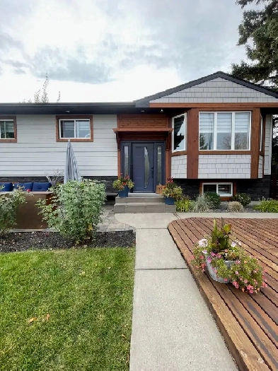 AVAILABLE TODAY!  LOWER LEVEL SOUTHWOOD - UTILITIES INCLUDED Image# 1