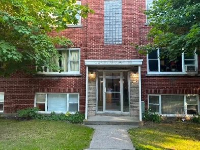 2 Bedroom apartment in Westboro Image# 1