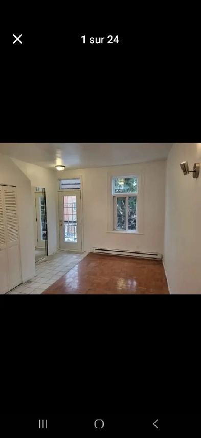 2 1/2, Style loft à aire ouverte ,Métro De L'église,995$/mois Image# 1