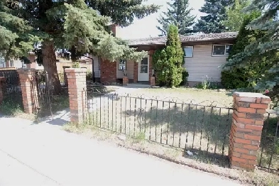 Estate Sale House 4 Sale in Temple NE Calgary for $349,900 Image# 1