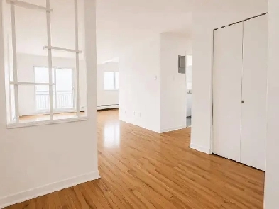 2 CH - 1 SDB - Montréal - $1,900 /mo Image# 1