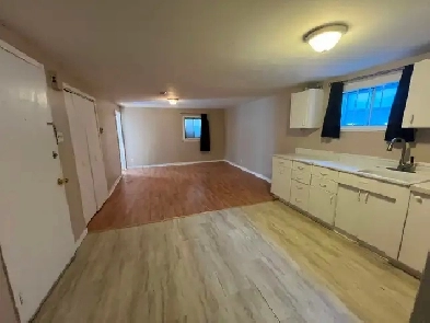 Bright, spacious 720 sq ft one-bedroom apartment – September 1st Image# 1