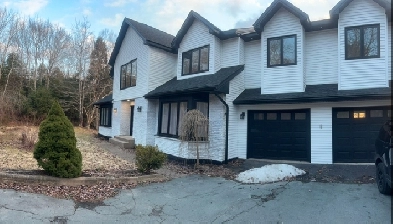 Luxury 4 BedroomEstate, Schwartzwald Subdivision, Fall River Image# 1
