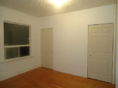 Furnished 1st Flr bedroom Sept 1 near Bloor  Dufferin Subway S image