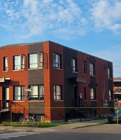 5 1/2 AHUNTSIC - 1e Novembre, 3 chambres fermees, Marche Central Image# 1