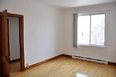 Grand 5 1/2 ensoleillé - 1er septembre - ligne verte Image# 1