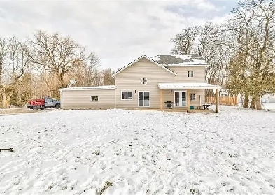 2 bed 2 bath  near perth  country home Image# 1