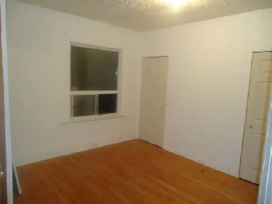 Furnished Main Flr bedrm Sept 1,  near Bloor/Dufferin Subway STN Image# 1