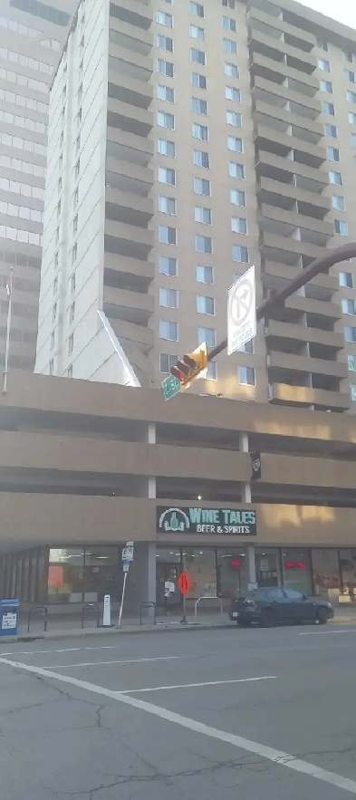 Downtown room in 2-bedroom apartment for rent.  $600/mo. Image# 1