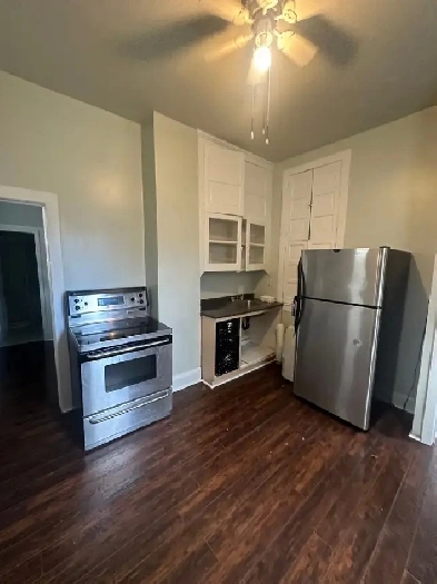 Bachelor apartment Image# 1