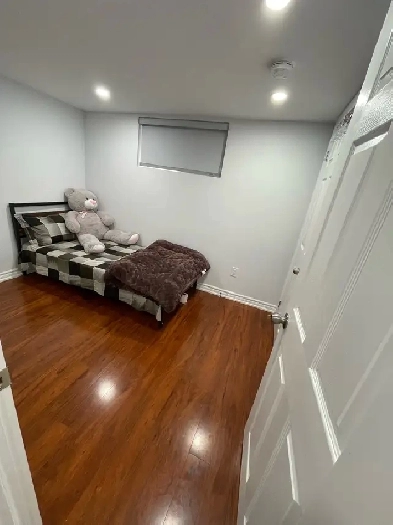 4 bed 2 bath Image# 1