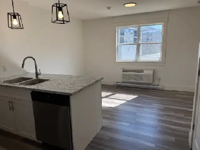 Apt 202-175 Brunswick Oct 1/26 Image# 1