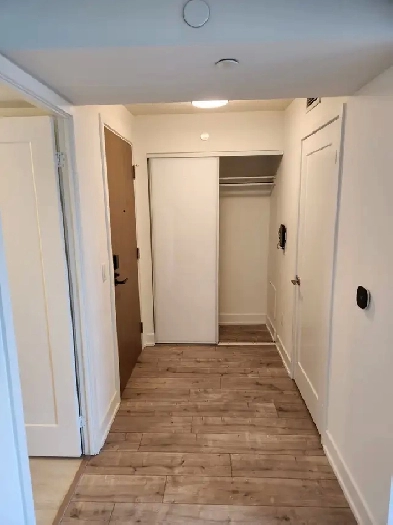 2 Bed, 2 Bath Condo in Etobicoke for Rent Image# 1