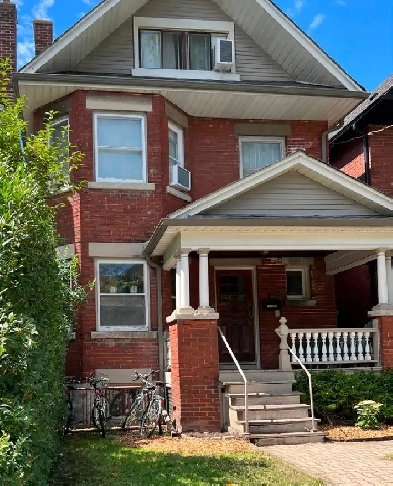 Dufferin Grove Renovated Two Bedroom Apartme Image# 1