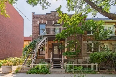 6½ Rosemont Gem, Spacious 3 Bedroom, fully equipped Image# 1