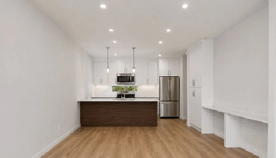 5 Bedroom Townhome in North Glenora Image# 1
