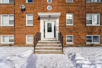 15 Lenore Place #3: 1-Bedroom Apartment (Kingsview, Ottawa) Image# 1
