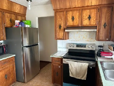 Rooms for rent cls ro Uoc and Brentwood/Dalhousie C train Image# 1