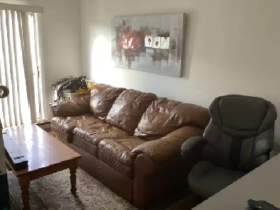 1200$ meublé Image# 1