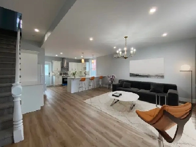 Downtown C'Town 3 BDRM, 1.5 Bath Beautifully Renovated Townhouse Image# 1