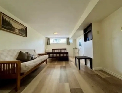 Furnished large bright room Single male  all utilities inc Image# 1