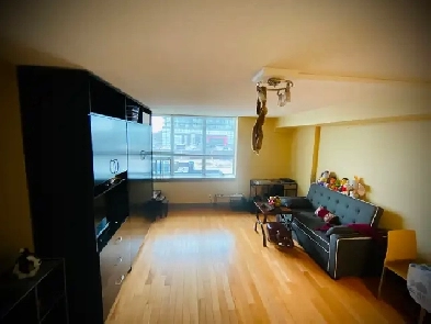Bachelor Unit for Sale Image# 1