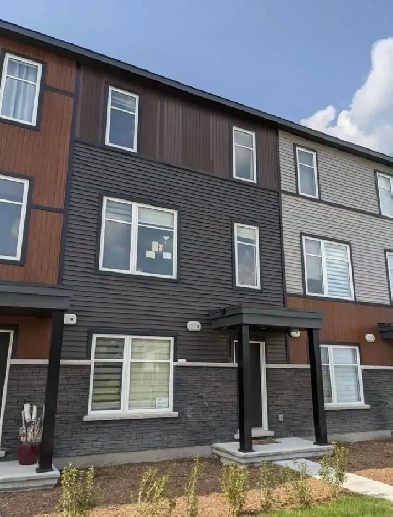 Kanata Speedvale Crt 3-bedroom townhome for rent Image# 1