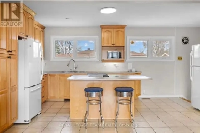 A Single House 6 Bedrooms near Algonquin College $6000/month Now Image# 1