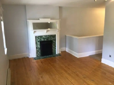 Spacious 2-BR Apartment with Parking in the Heart of Cabbagetown Image# 1
