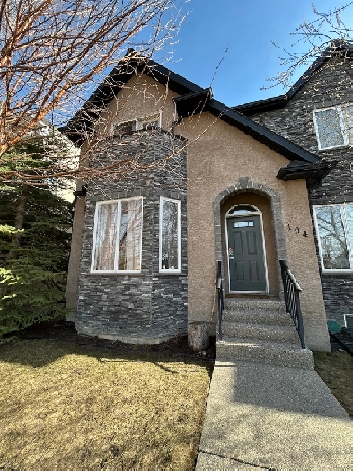 3 Bedroom Townhome For Rent Image# 1