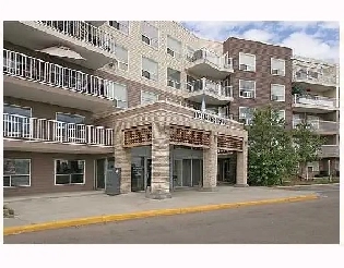 2 bed,2 bath, 1200sq. ft. Condo With Park View. Image# 1