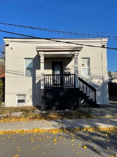 Five bedroom home for rent in vanier Image# 1
