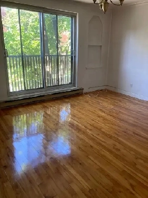 NDG, beau, tres grand 3 ½ Metro Snowdon, Villa Maria, immediate Image# 1
