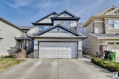 5 Bed   Den House, Triple Garage, West Edmonton – $3,600 Image# 1