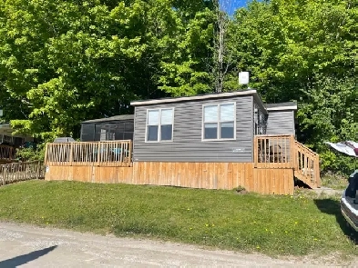 three season cottage, McCready Beach resort, Perth Image# 1