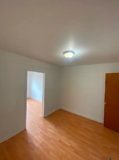Beautiful 3½ Apartment for Rent – Near metro MONK Image# 1